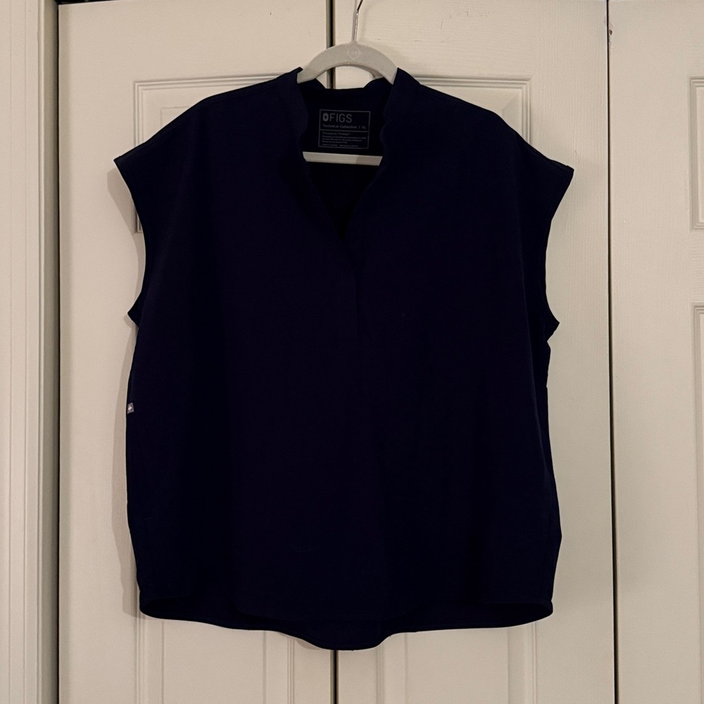 Figs Rafaela Oversized Scrub Top - Picture 5 of 6